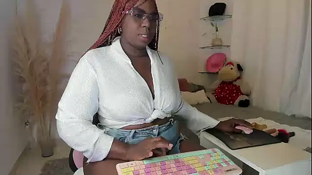Leslie browm online show from June 2026 09:04:01 AM