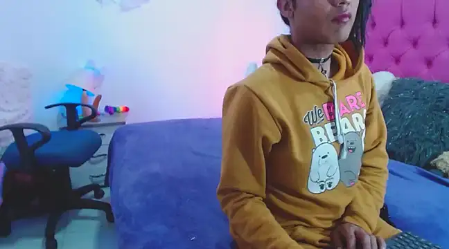 AlexaFontana online show from March 2025 09:44:02 AM