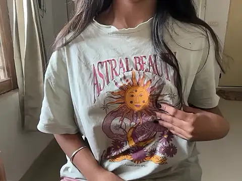 Pie066  online show from November 2025 09:30:02 AM