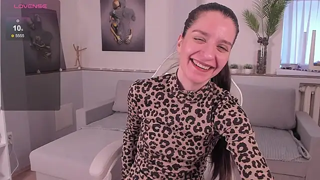 helentasty online show from February 2025 02:06:01 AM