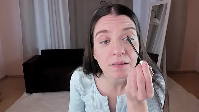 helentasty online show from October 2025 02:42:01 AM