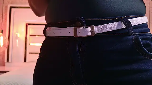 Snapshot of sophie_1 chatting on October 2025 03:07:01 AM sophie 1 online show from October 2025 03:07:01 AM