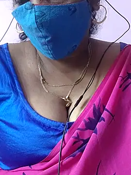 Snapshot of mallu-sumi chatting on October 2025 08:09:01 AM mallu-sumi online show from October 2025 08:09:01 AM