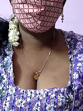 Snapshot of mallu-sumi chatting on May 2026 07:20:02 PM mallu-sumi online show from May 2026 07:20:02 PM