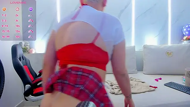 mia becke online show from March 2025 02:52:02 PM