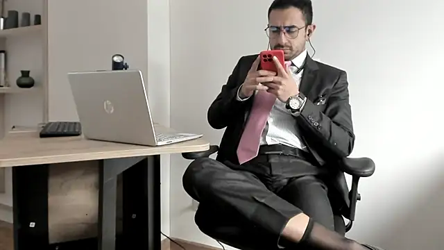 pablo-rincon95 online show from January 2025 04:06:01 PM