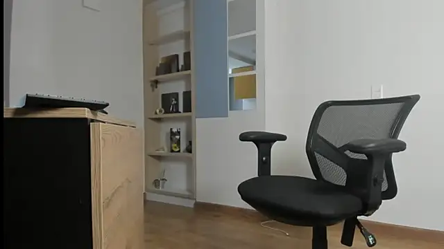 pablo-rincon95 online show from March 2026 05:52:01 PM