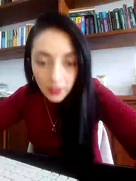 Snapshot of amellie_ros chatting on December 2024 01:39:01 PM amellie ros online show from December 2024 01:39:01 PM