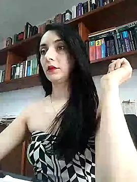 Snapshot of amellie_ros chatting on December 2024 08:34:01 PM amellie ros online show from December 2024 08:34:01 PM