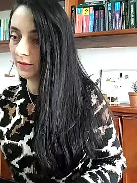 Snapshot of amellie_ros chatting on December 2024 07:35:01 PM amellie ros online show from December 2024 07:35:01 PM