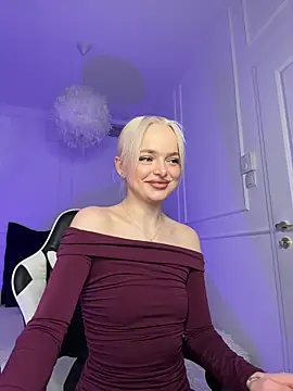 horny blondiee online show from March 2025 08:23:02 AM