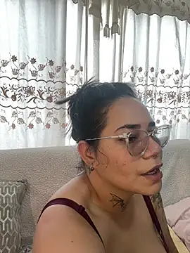 Snapshot of Mabelydani chatting on July 2026 07:17:02 PM Mabelydani online show from July 2026 07:17:02 PM