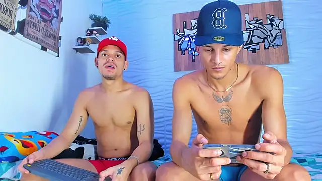 Snapshot of Friendsofeverything_ chatting on October 2025 01:04:02 AM Friendsofeverything online show from October 2025 01:04:02 AM