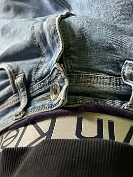 Privateseducer online show from December 2024 07:04:02 AM