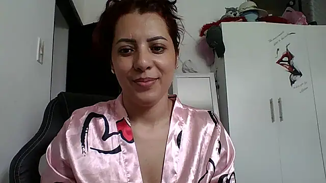 Snapshot of Anne_kis chatting on February 2025 07:13:01 PM Anne kis online show from February 2025 07:13:01 PM
