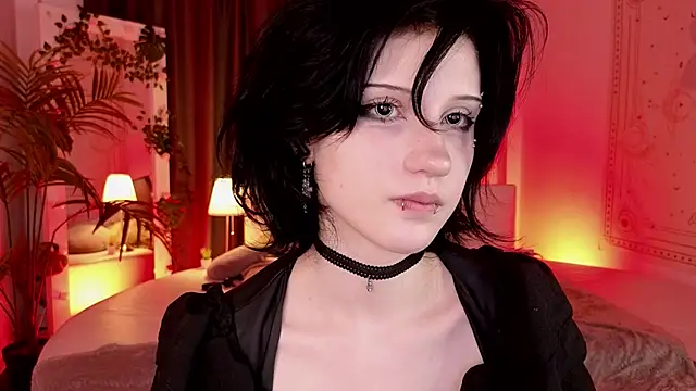 dark vamp  online show from February 2025 09:38:02 PM