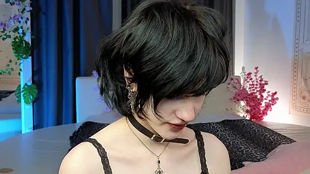 dark vamp  online show from March 2025 06:32:01 PM