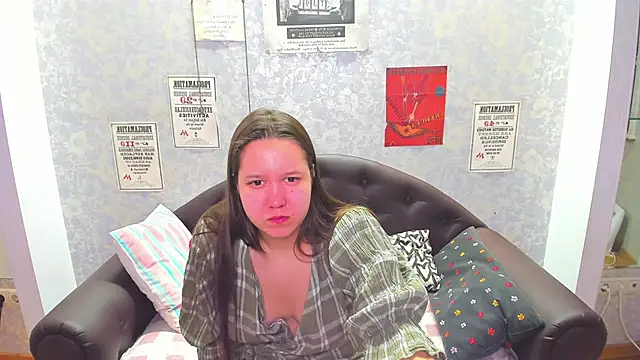 Snapshot of Mira_Karter chatting on January 2025 02:00:02 AM Mira Karter online show from January 2025 02:00:02 AM
