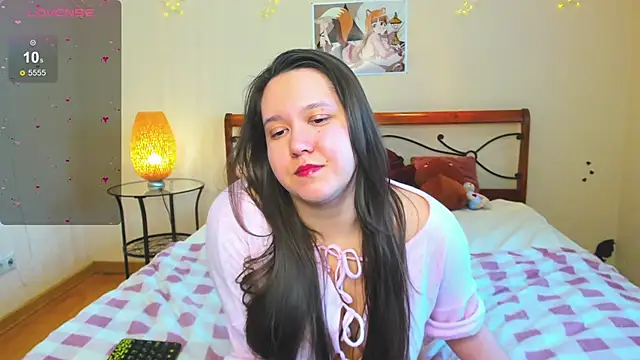 Snapshot of Mira_Karter chatting on March 2025 04:58:01 AM Mira Karter online show from March 2025 04:58:01 AM
