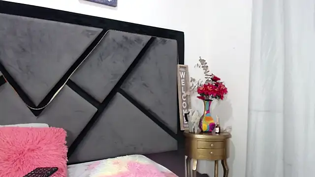 GabrielaDurann online show from March 2025 01:35:02 PM