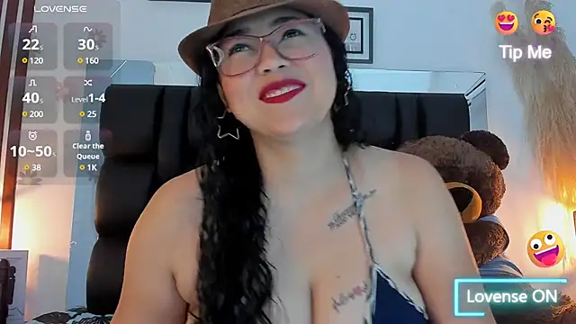 Snapshot of meikochoe chatting on March 2025 07:48:01 PM meikochoe online show from March 2025 07:48:01 PM