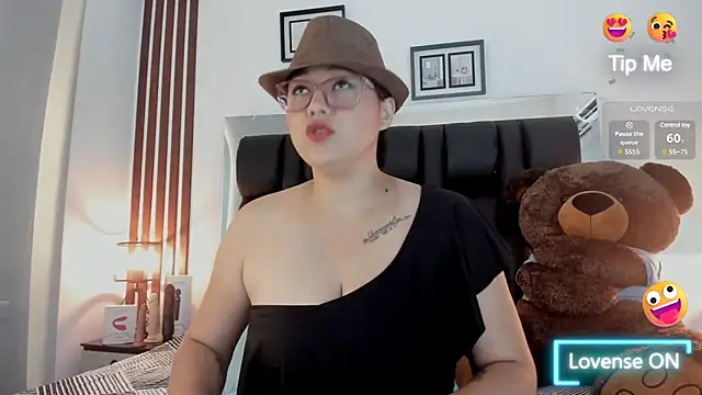 Snapshot of meikochoe chatting on March 2025 07:53:02 PM meikochoe online show from March 2025 07:53:02 PM