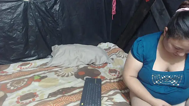 ZuriandAlex online show from January 2025 01:29:01 AM