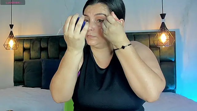 angelswets online show from October 2025 02:51:02 PM