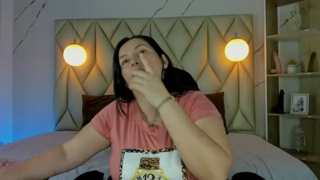 angelswets online show from January 2026 02:12:02 PM