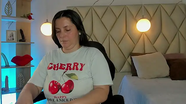 angelswets online show from June 2026 01:57:02 PM