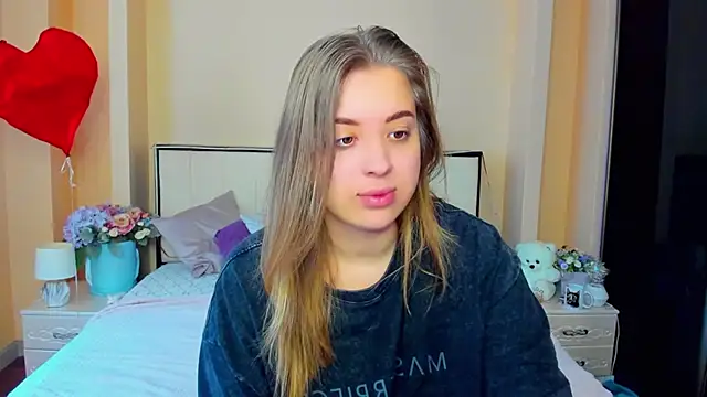 Snapshot of AlexissM chatting on October 2025 06:56:01 AM AlexissM online show from October 2025 06:56:01 AM