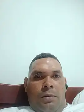 Snapshot of antoy---11 chatting on August 2026 01:52:02 AM antoy---11 online show from August 2026 01:52:02 AM