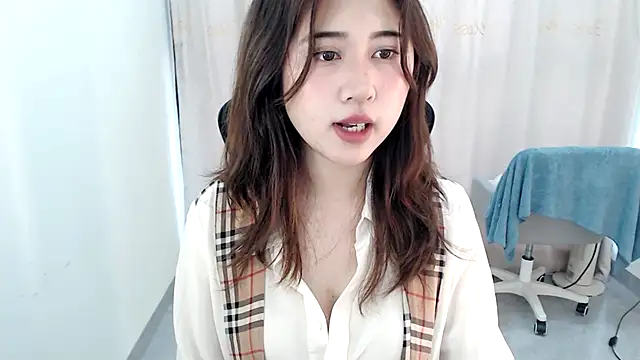 Liliya-77 online show from April 2026 06:38:01 AM