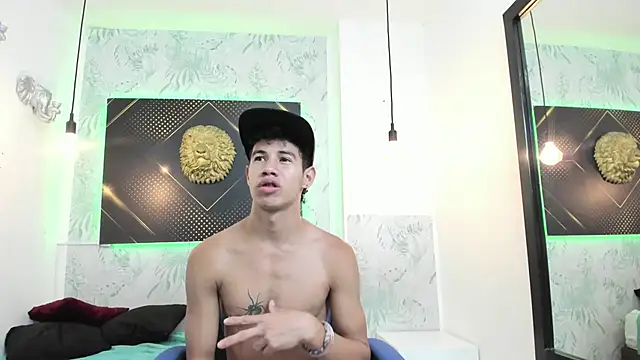 Snapshot of Erick_Zhimerman chatting on February 2025 06:11:02 AM Erick Zhimerman online show from February 2025 06:11:02 AM