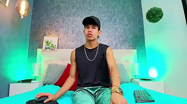 Snapshot of Erick_Zhimerman chatting on February 2025 03:42:02 AM Erick Zhimerman online show from February 2025 03:42:02 AM