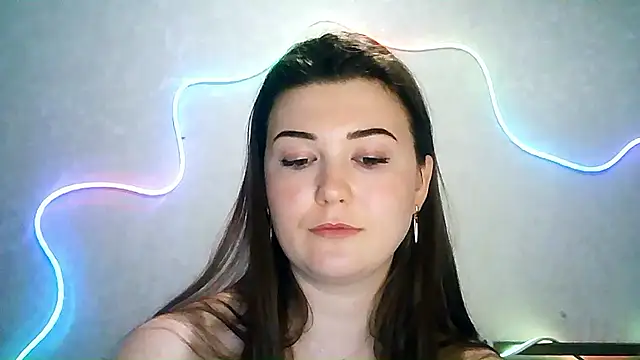 Snapshot of SeductiveTati chatting on September 2025 10:21:02 PM SeductiveTati online show from September 2025 10:21:02 PM