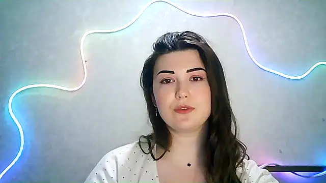 Snapshot of SeductiveTati chatting on September 2025 10:54:01 PM SeductiveTati online show from September 2025 10:54:01 PM