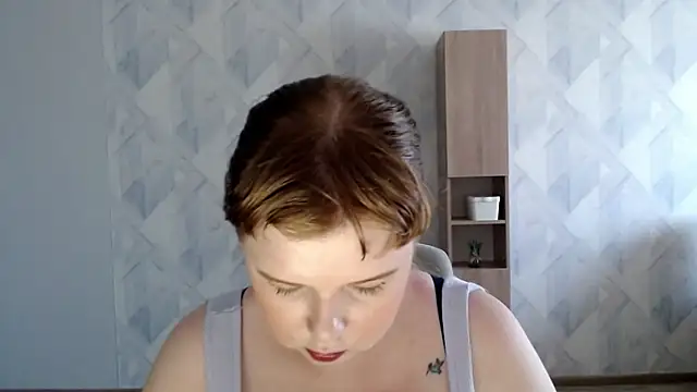 Snapshot of Melina_Hot9 chatting on July 2026 05:12:02 AM Melina Hot9 online show from July 2026 05:12:02 AM