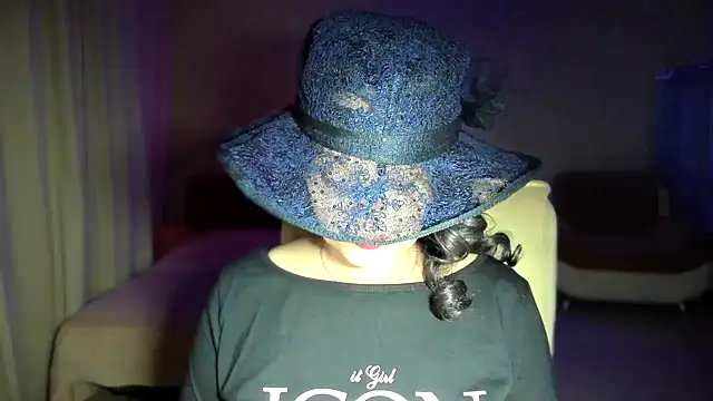 WitchBlueRose online show from November 2025 08:08:02 PM