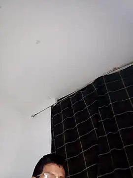 PequeArely online show from January 2025 04:47:01 AM