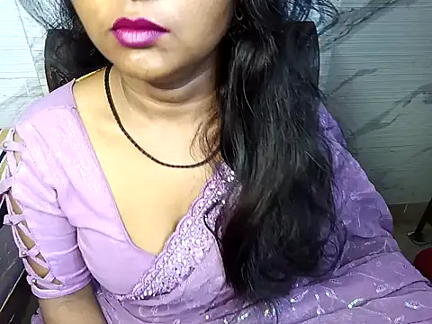 Snapshot of Muktha chatting on January 2025 01:21:02 AM Muktha online show from January 2025 01:21:02 AM