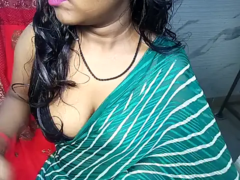 Snapshot of Muktha chatting on January 2025 11:56:01 AM Muktha online show from January 2025 11:56:01 AM
