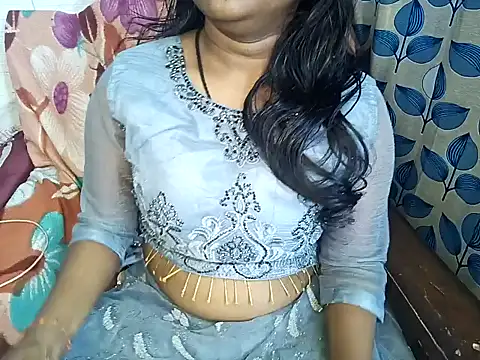 Snapshot of Muktha chatting on January 2025 03:08:02 PM Muktha online show from January 2025 03:08:02 PM