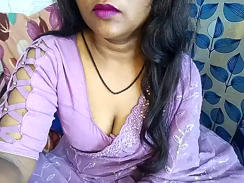 Snapshot of Muktha chatting on February 2025 12:19:02 AM Muktha online show from February 2025 12:19:02 AM