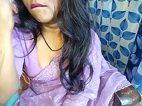 Snapshot of Muktha chatting on February 2025 01:30:02 AM Muktha online show from February 2025 01:30:02 AM