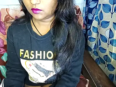 Snapshot of Muktha chatting on February 2025 03:12:01 AM Muktha online show from February 2025 03:12:01 AM