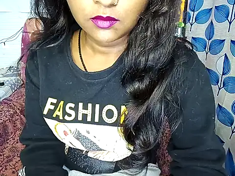 Snapshot of Muktha chatting on February 2025 10:54:01 PM Muktha online show from February 2025 10:54:01 PM
