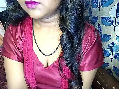 Snapshot of Muktha chatting on February 2025 02:20:01 PM Muktha online show from February 2025 02:20:01 PM