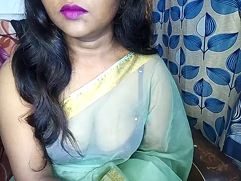 Snapshot of Muktha chatting on February 2025 04:01:02 PM Muktha online show from February 2025 04:01:02 PM