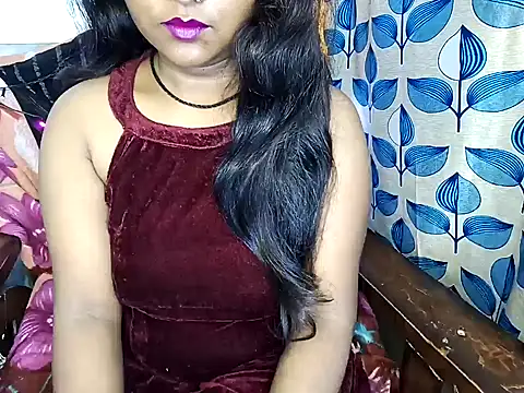 Snapshot of Muktha chatting on February 2025 12:39:01 PM Muktha online show from February 2025 12:39:01 PM